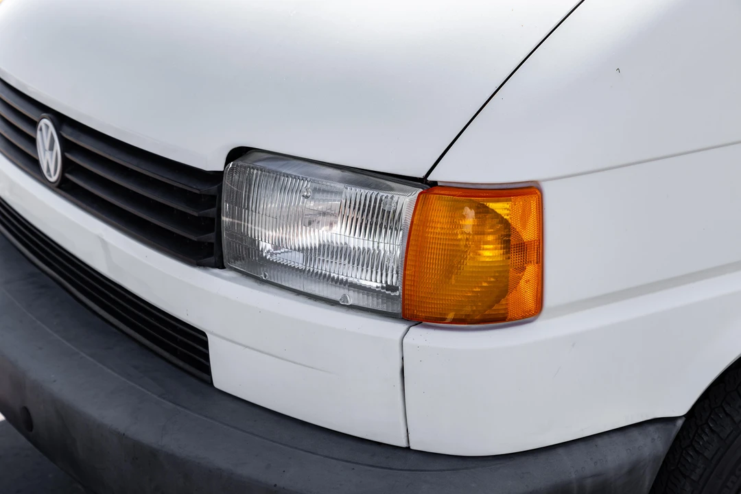 1995 Volkswagen EuroVan - Image 19 of 30