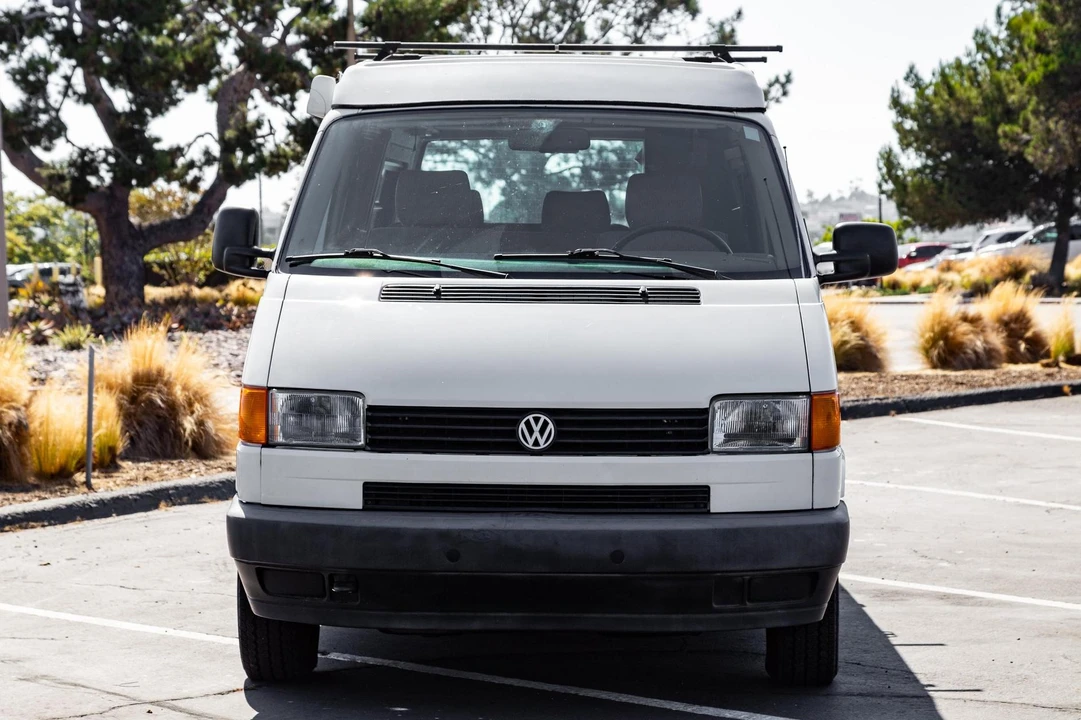 1995 Volkswagen EuroVan - Image 2 of 30