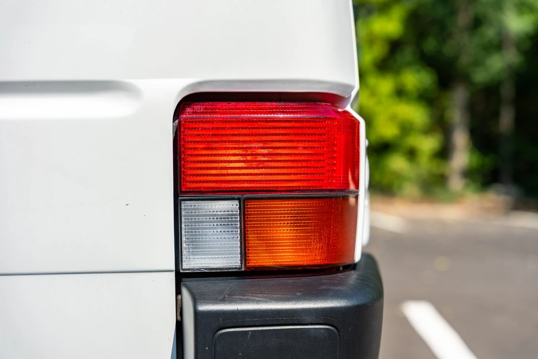 1995 Volkswagen EuroVan - Image 14 of 31
