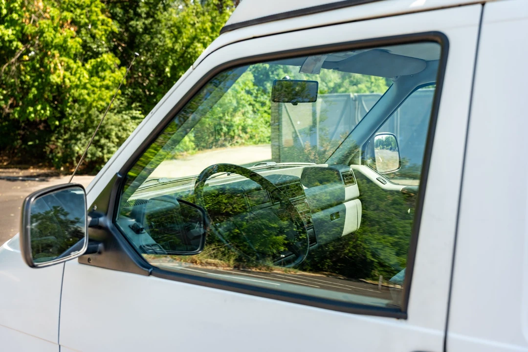 1995 Volkswagen EuroVan - Image 15 of 31