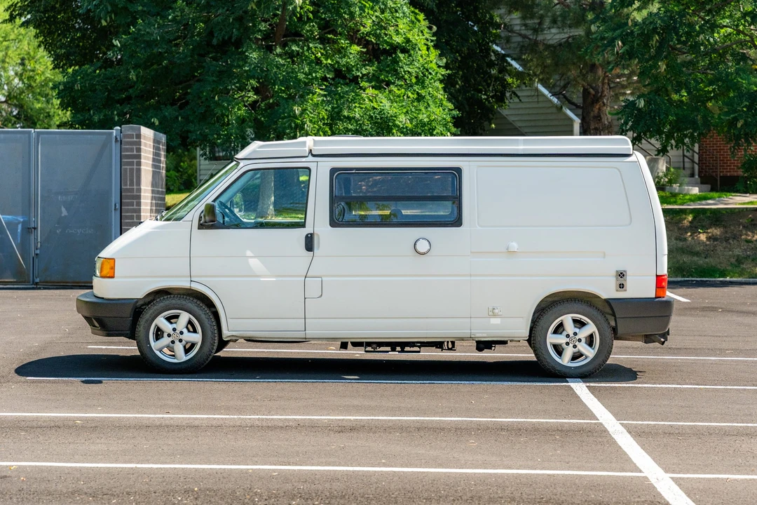 1995 Volkswagen EuroVan - Image 8 of 31