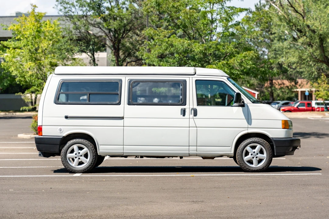 1995 Volkswagen EuroVan - Image 4 of 31