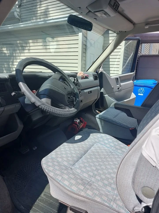 1995 Volkswagen EuroVan - Image 9 of 16