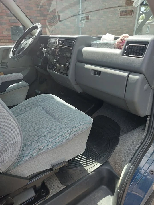 1995 Volkswagen EuroVan - Image 10 of 16