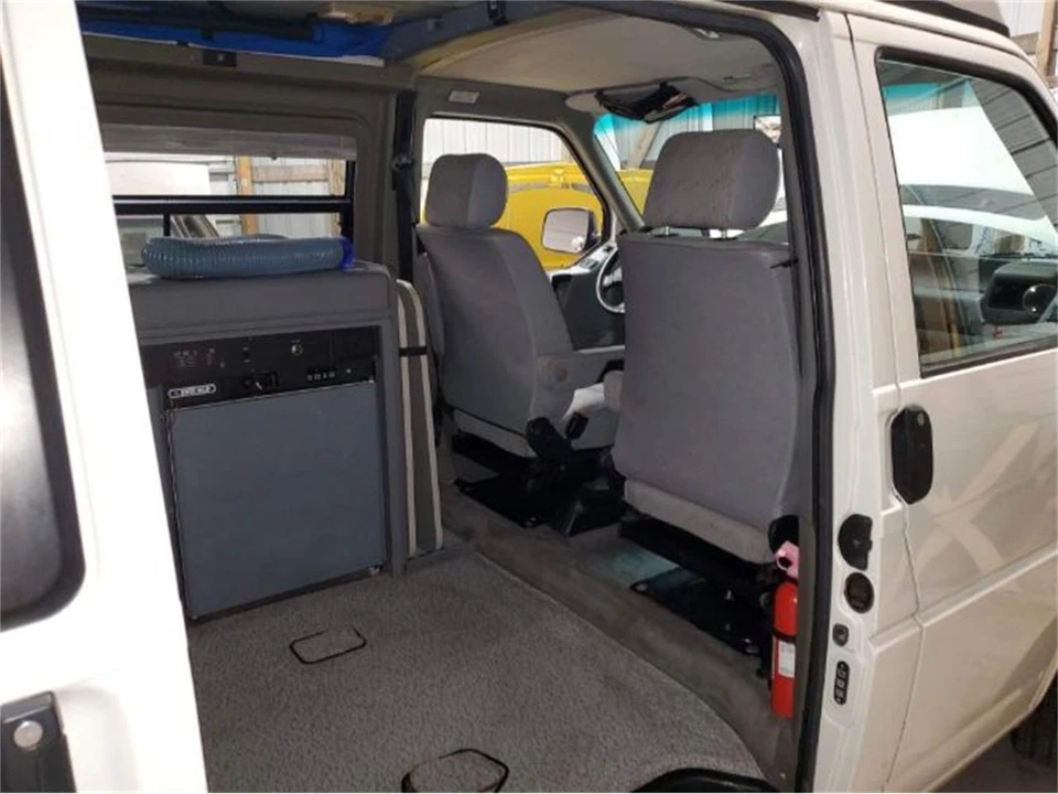 1995 Volkswagen EuroVan - Image 4 of 30