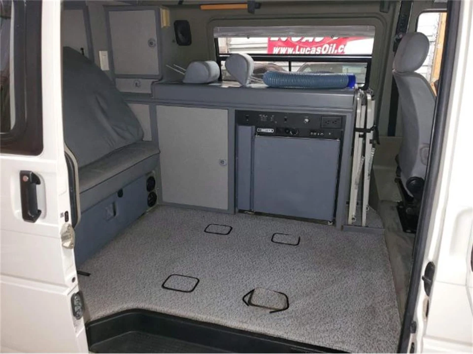 1995 Volkswagen EuroVan - Image 3 of 30