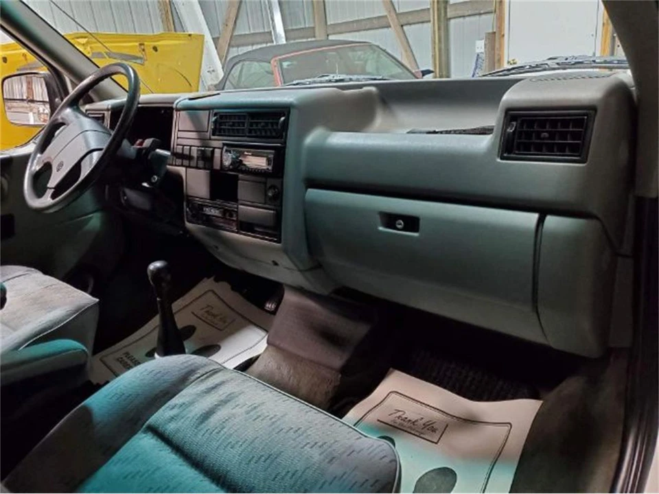 1995 Volkswagen EuroVan - Image 10 of 30