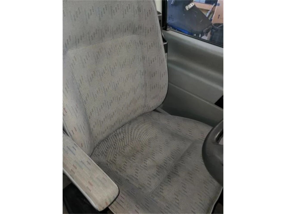 1995 Volkswagen EuroVan - Image 24 of 30