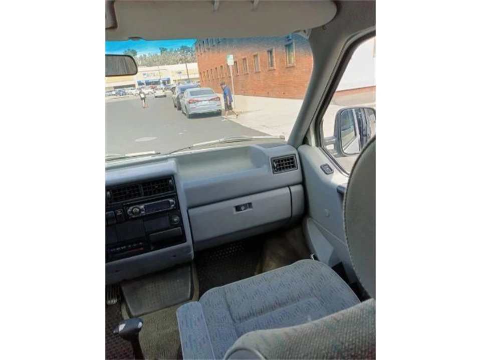 1995 Volkswagen EuroVan - Image 6 of 22