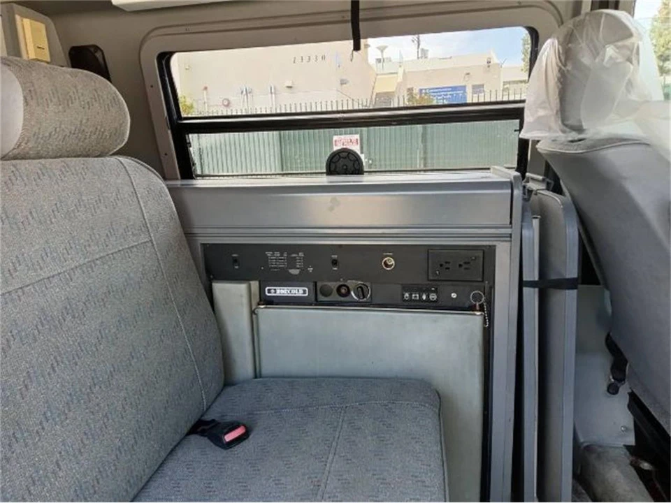 1995 Volkswagen EuroVan - Image 5 of 22