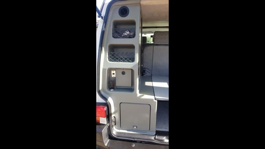 1995 Volkswagen EuroVan - Image 5 of 9