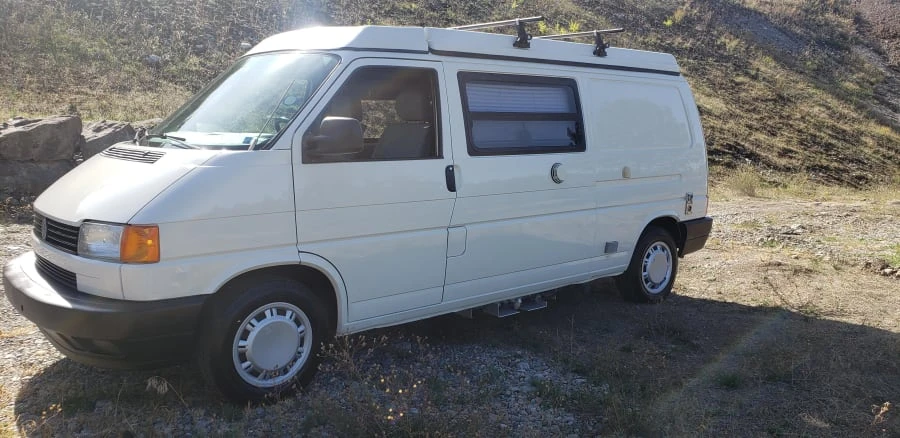 1995 Volkswagen EuroVan - Image 8 of 9