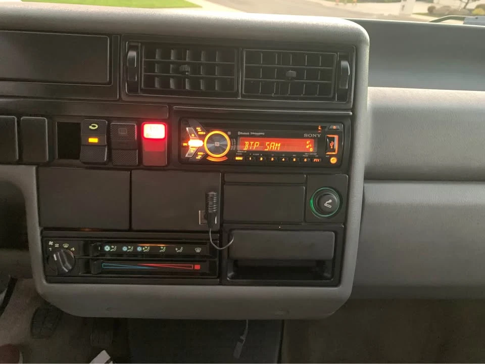 1995 Volkswagen EuroVan - Image 14 of 17