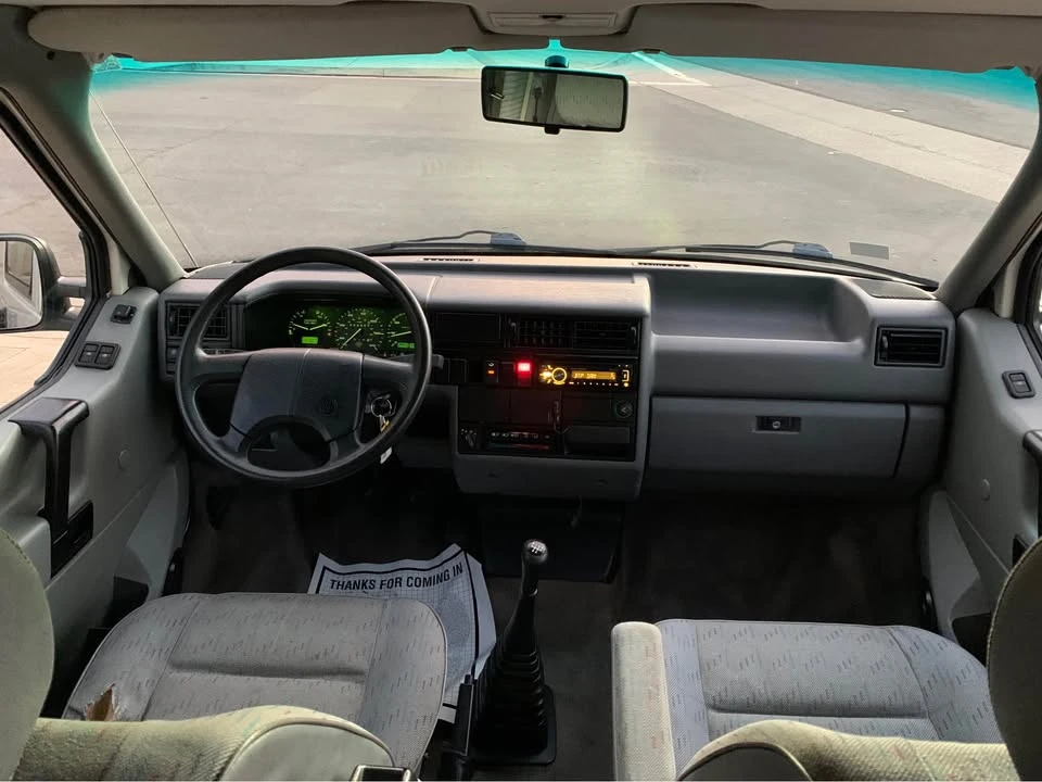 1995 Volkswagen EuroVan - Image 16 of 17