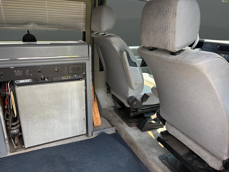 1995 Volkswagen EuroVan - Image 11 of 17