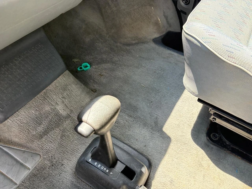 1995 Volkswagen EuroVan - Image 16 of 17