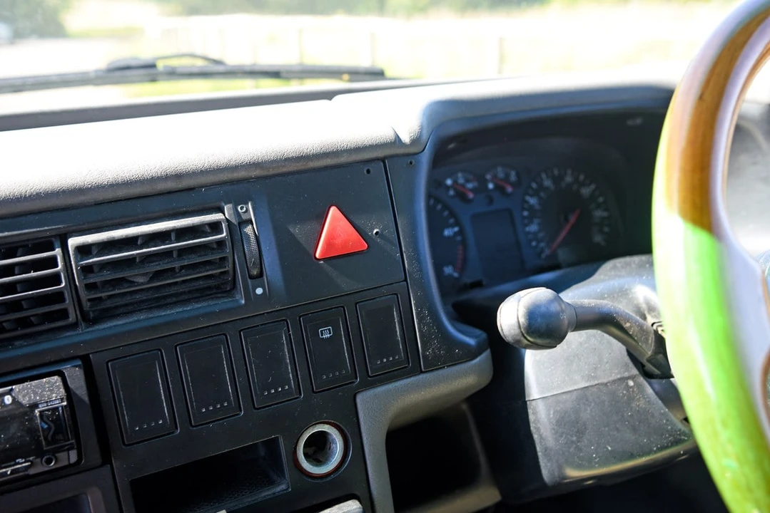 1995 Volkswagen EuroVan - Image 29 of 31