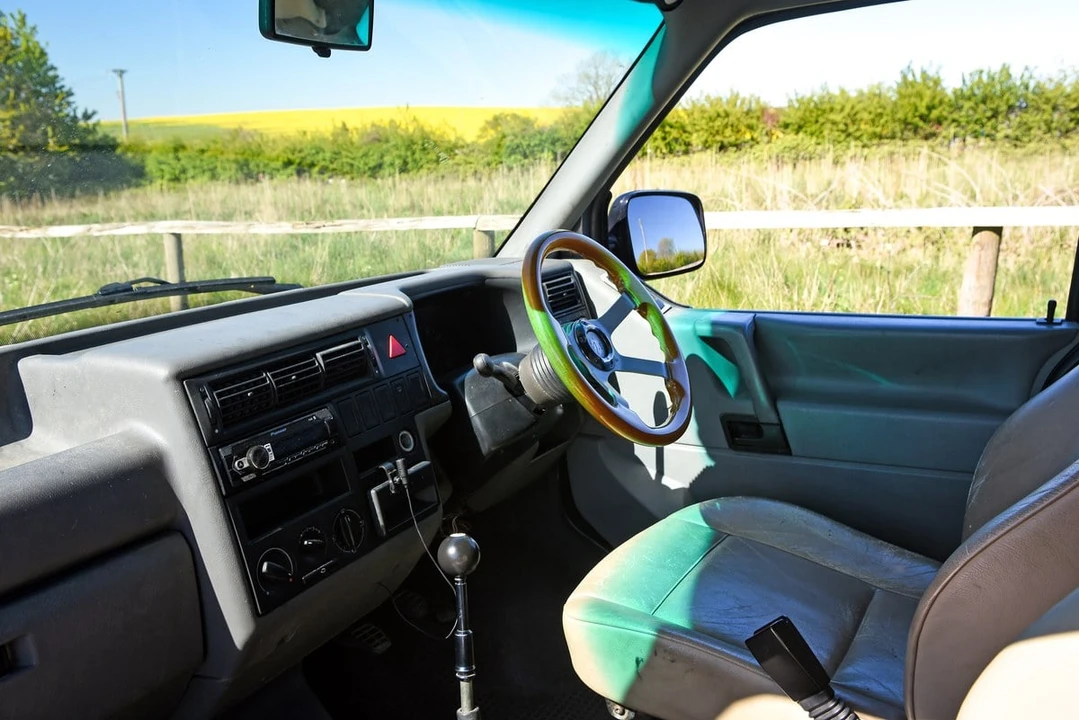 1995 Volkswagen EuroVan - Image 3 of 31