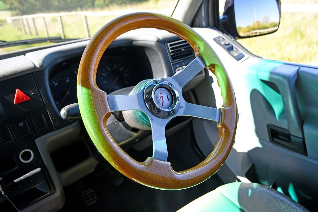 1995 Volkswagen EuroVan - Image 30 of 31
