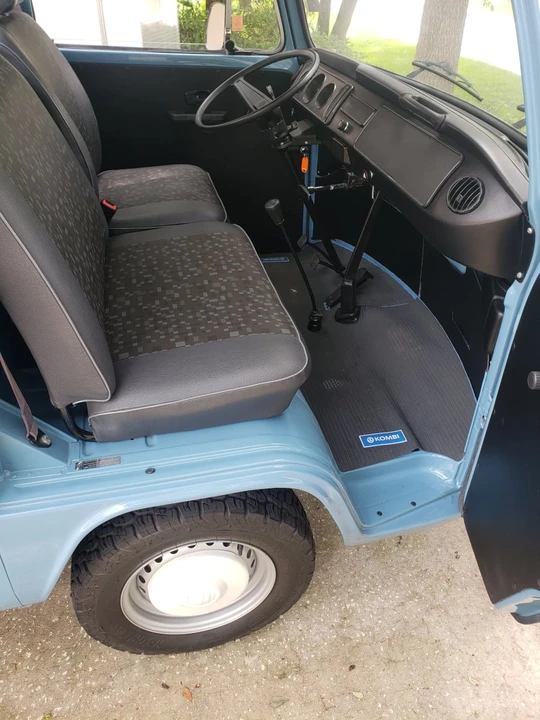 1995 Volkswagen EuroVan - Image 8 of 11
