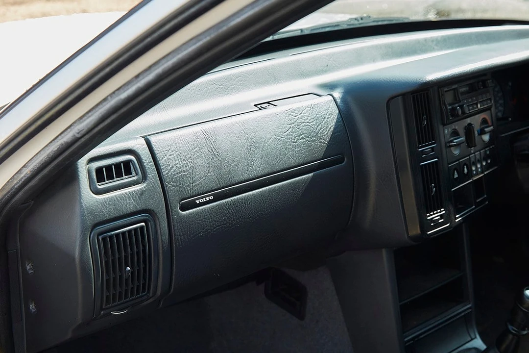1995 Volvo - Image 20 of 30