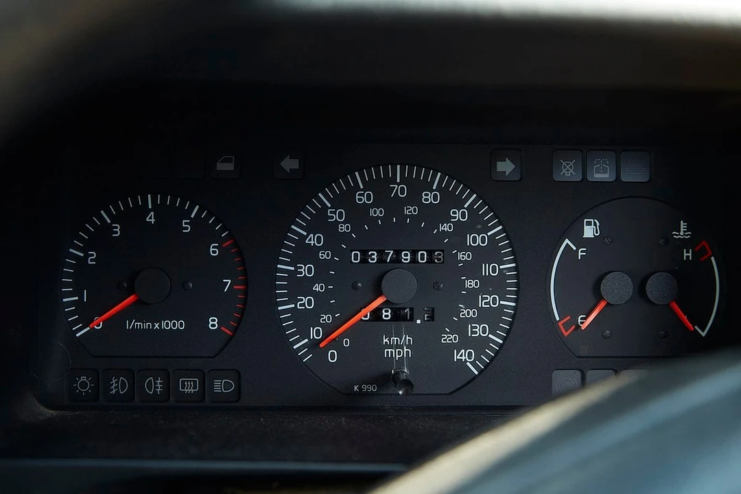 1995 Volvo - Image 17 of 30