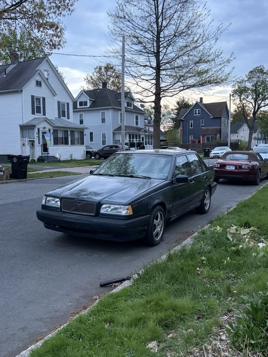 1995 Volvo - Image 2 of 6