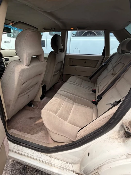 1995 Volvo 850 - Image 9 of 12