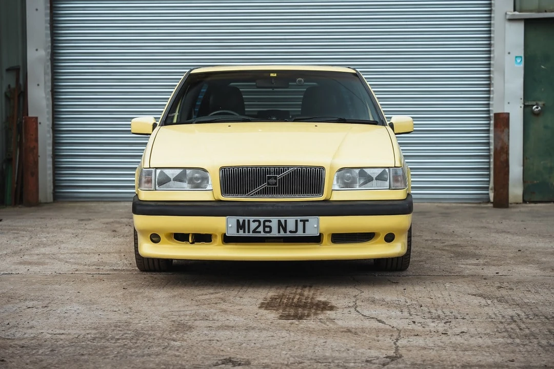 1995 Volvo 850 T-5R - Image 2 of 30
