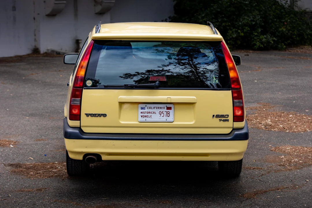 1995 Volvo 850 T-5R - Image 17 of 31