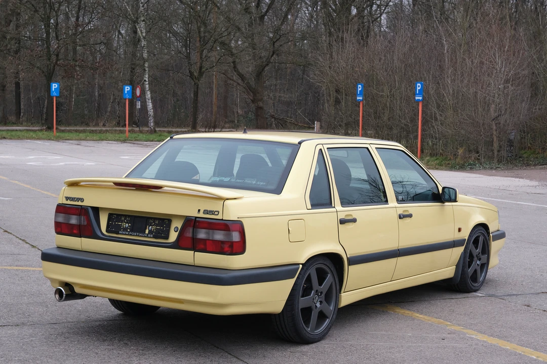 1995 Volvo 850 T-5R - Image 24 of 31
