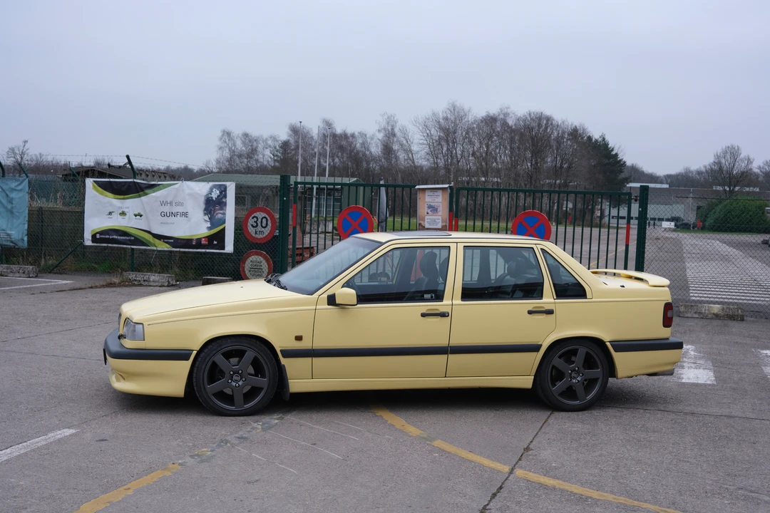 1995 Volvo 850 T-5R - Image 12 of 31