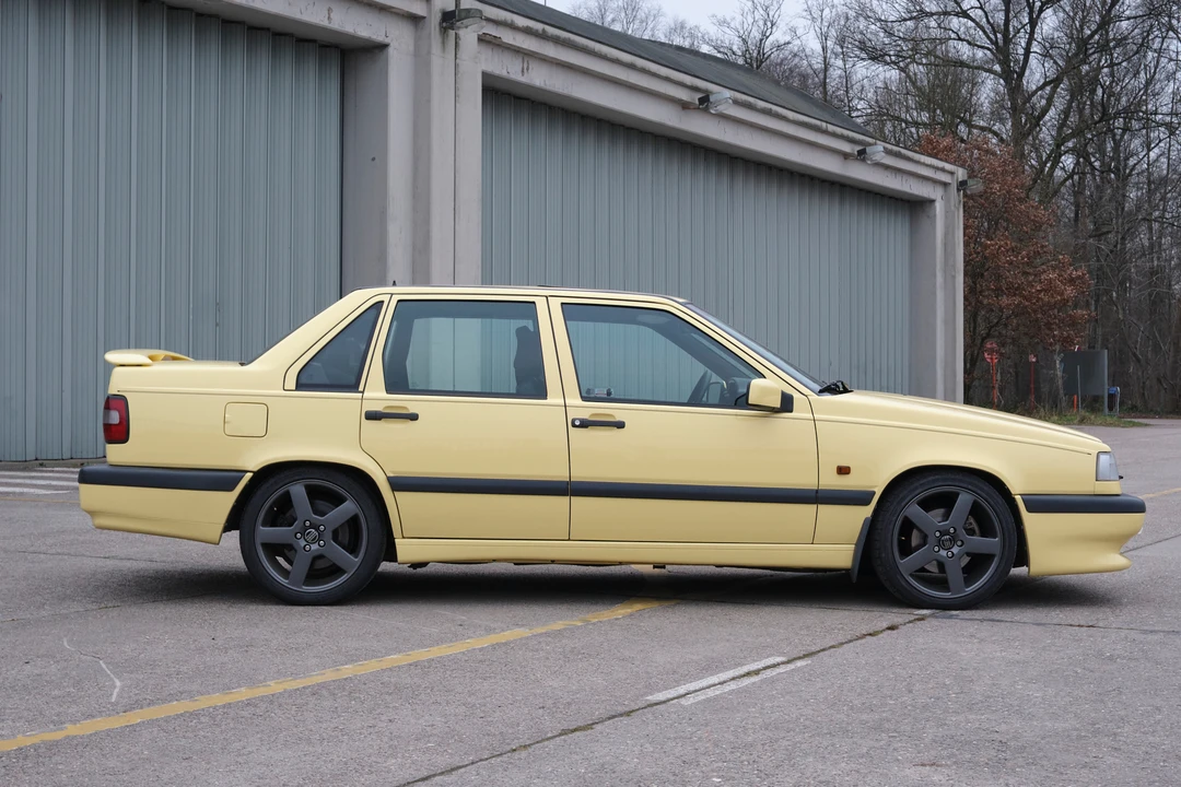 1995 Volvo 850 T-5R - Image 8 of 31