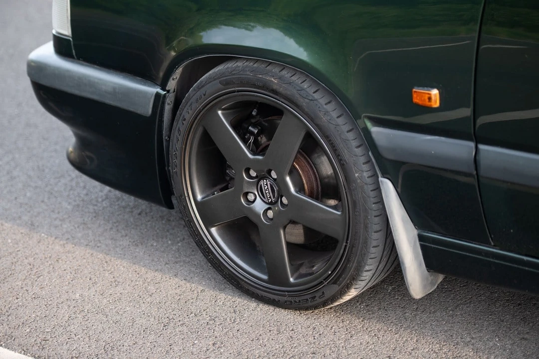 1995 Volvo 850 T-5R - Image 10 of 30