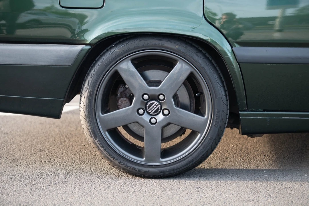 1995 Volvo 850 T-5R - Image 11 of 30