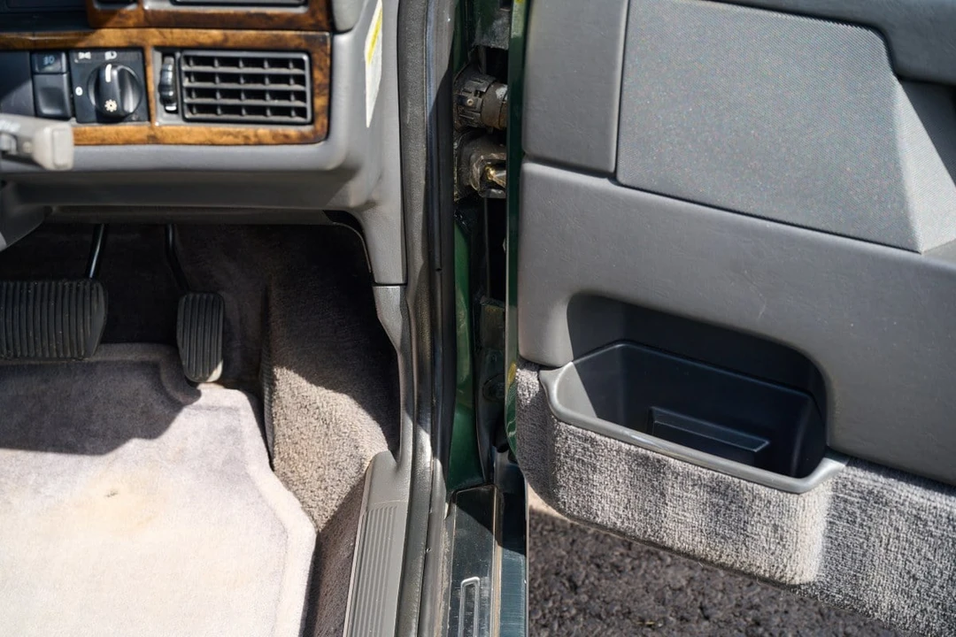 1995 Volvo 850 T-5R - Image 24 of 30