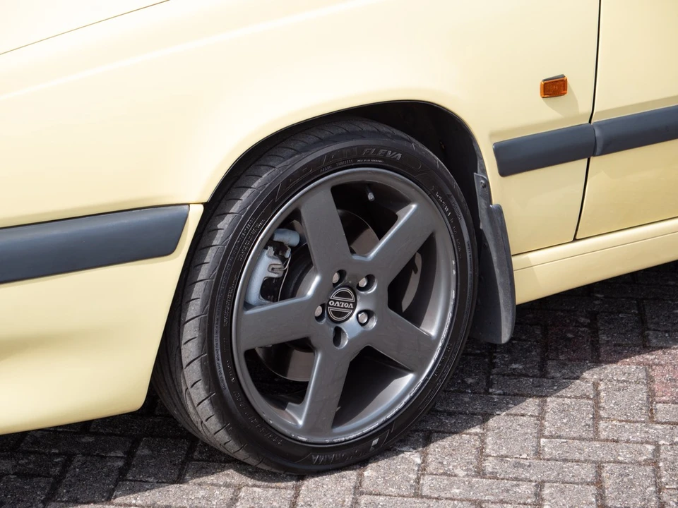 1995 Volvo 850 T-5R - Image 23 of 30