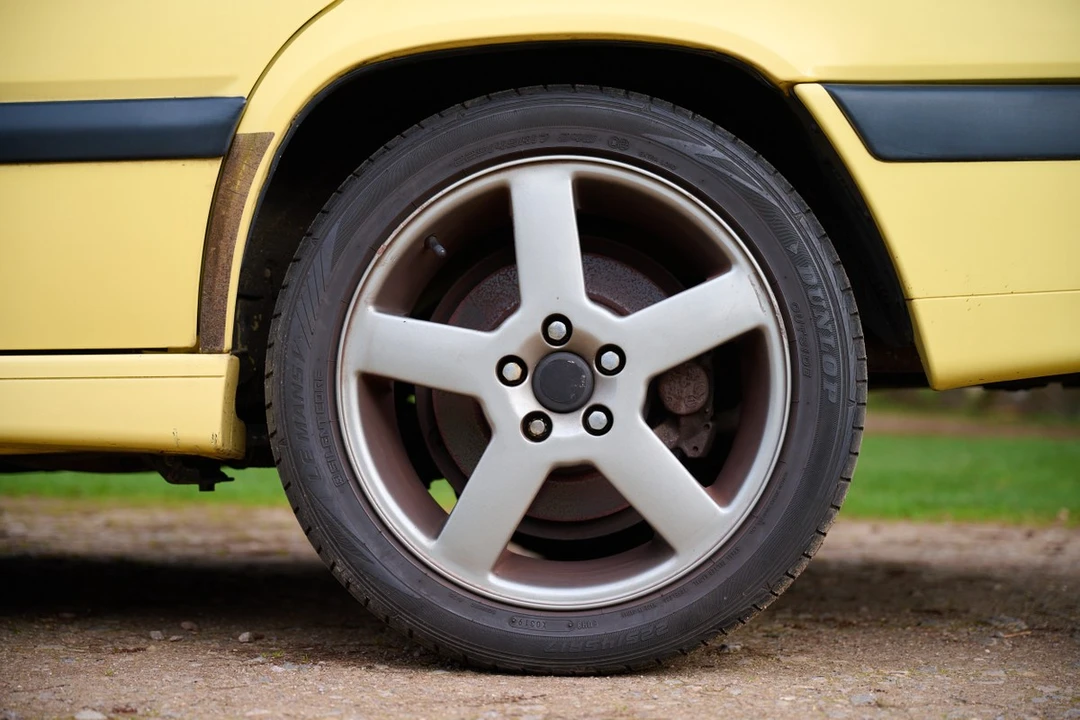 1995 Volvo 850 T-5R - Image 14 of 30