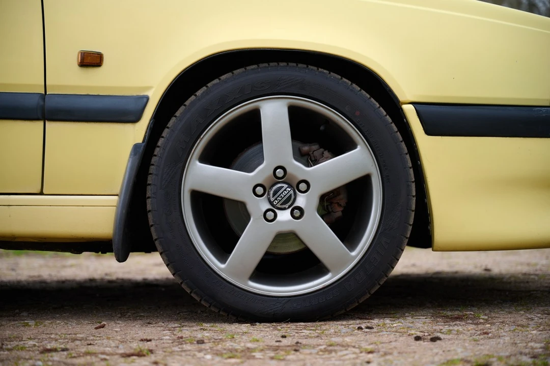1995 Volvo 850 T-5R - Image 15 of 30