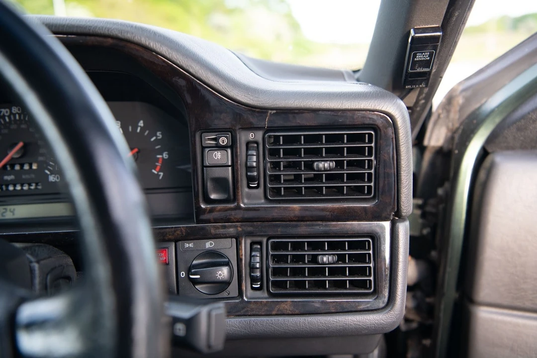 1995 Volvo 850 T-5R - Image 17 of 30
