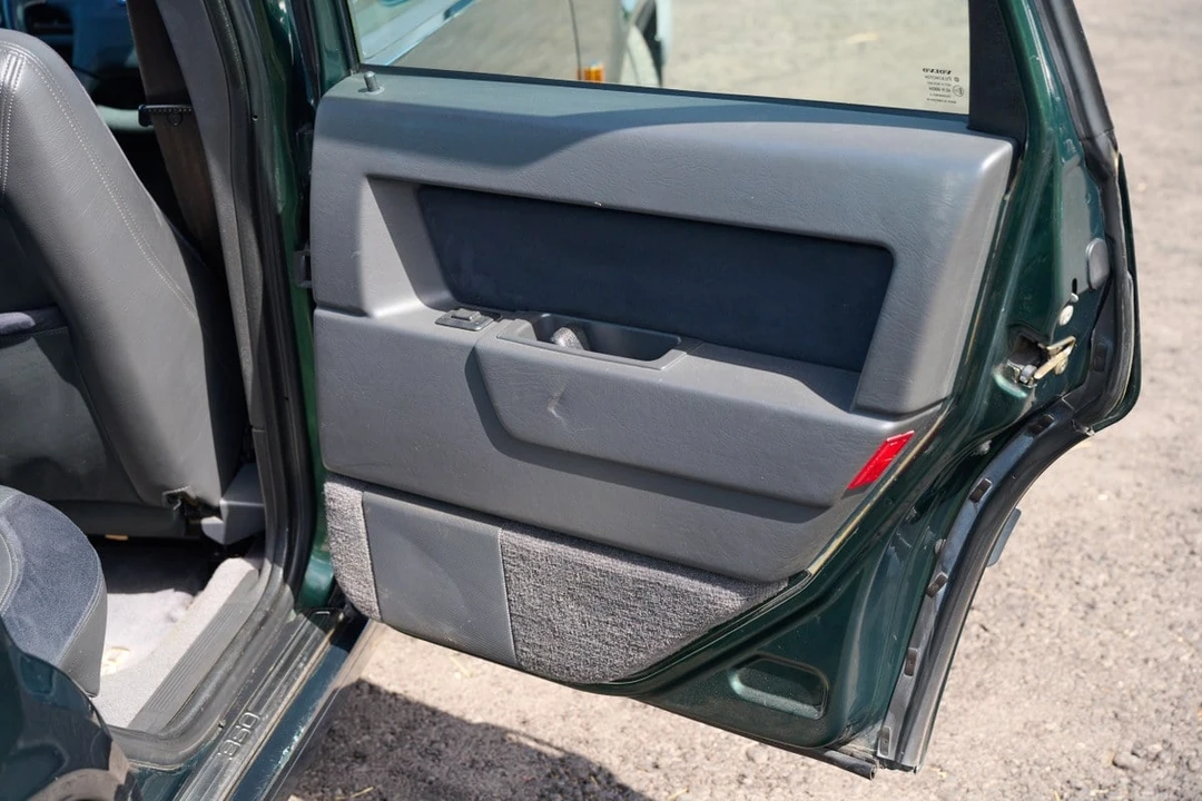 1995 Volvo 850 T-5R - Image 26 of 30