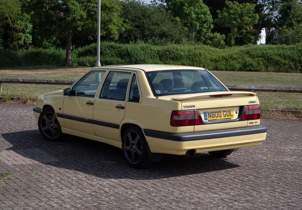 1995 Volvo 850 T-5R - Image 16 of 30