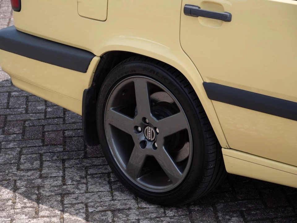 1995 Volvo 850 T-5R - Image 24 of 30