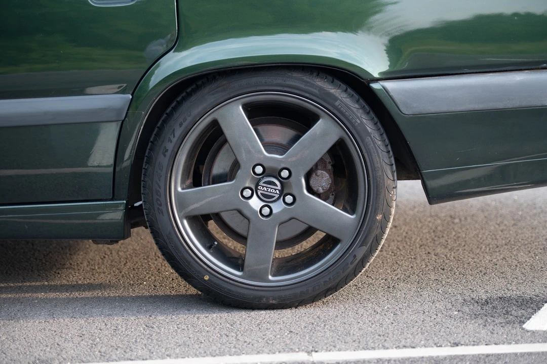 1995 Volvo 850 T-5R - Image 12 of 30
