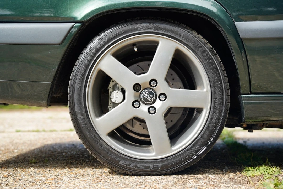 1995 Volvo 850 T-5R - Image 16 of 31