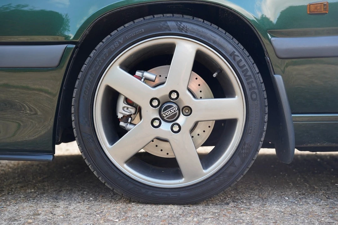 1995 Volvo 850 T-5R - Image 14 of 31