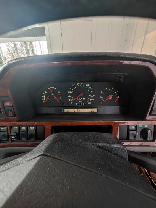 1995 Volvo 850 Turbo - Image 10 of 11