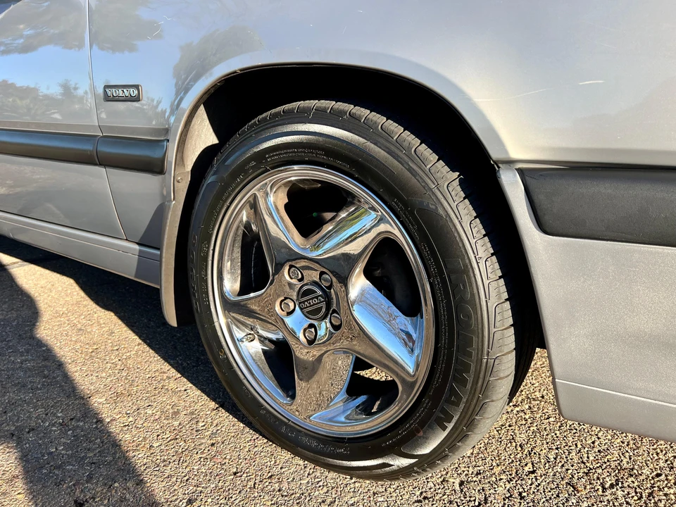 1995 Volvo 850 Turbo - Image 27 of 31