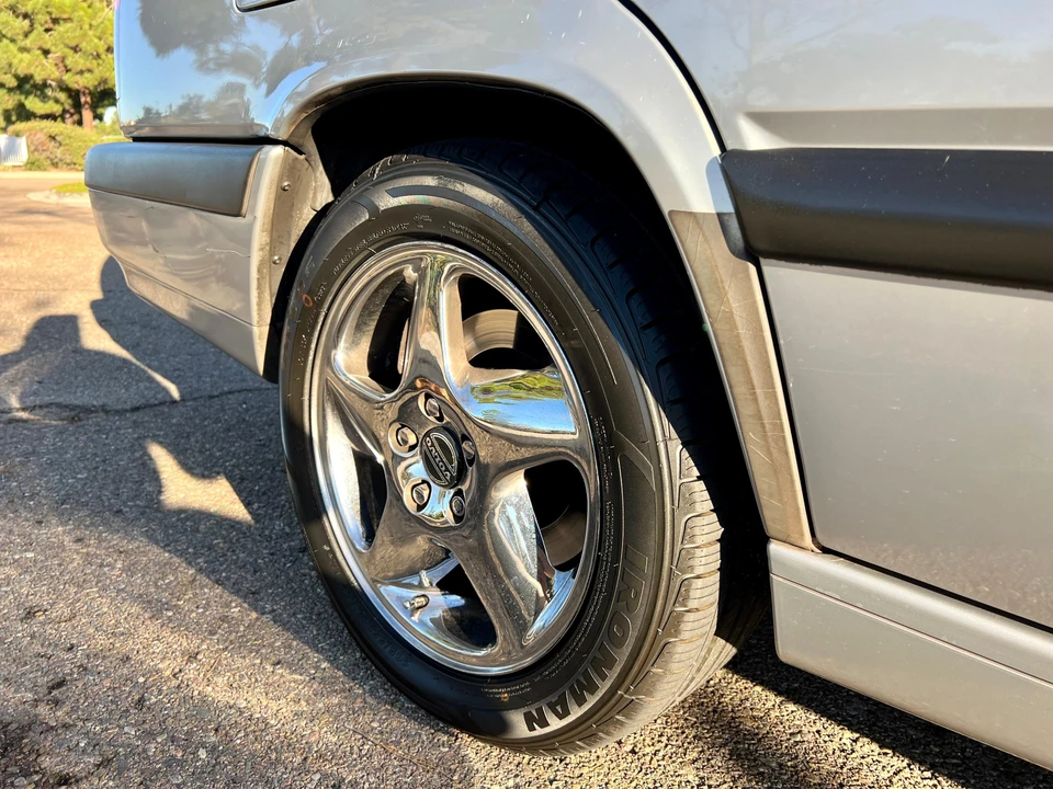 1995 Volvo 850 Turbo - Image 26 of 31
