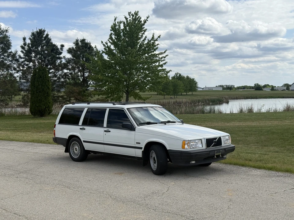 1995 Volvo 940 - Image 2 of 31